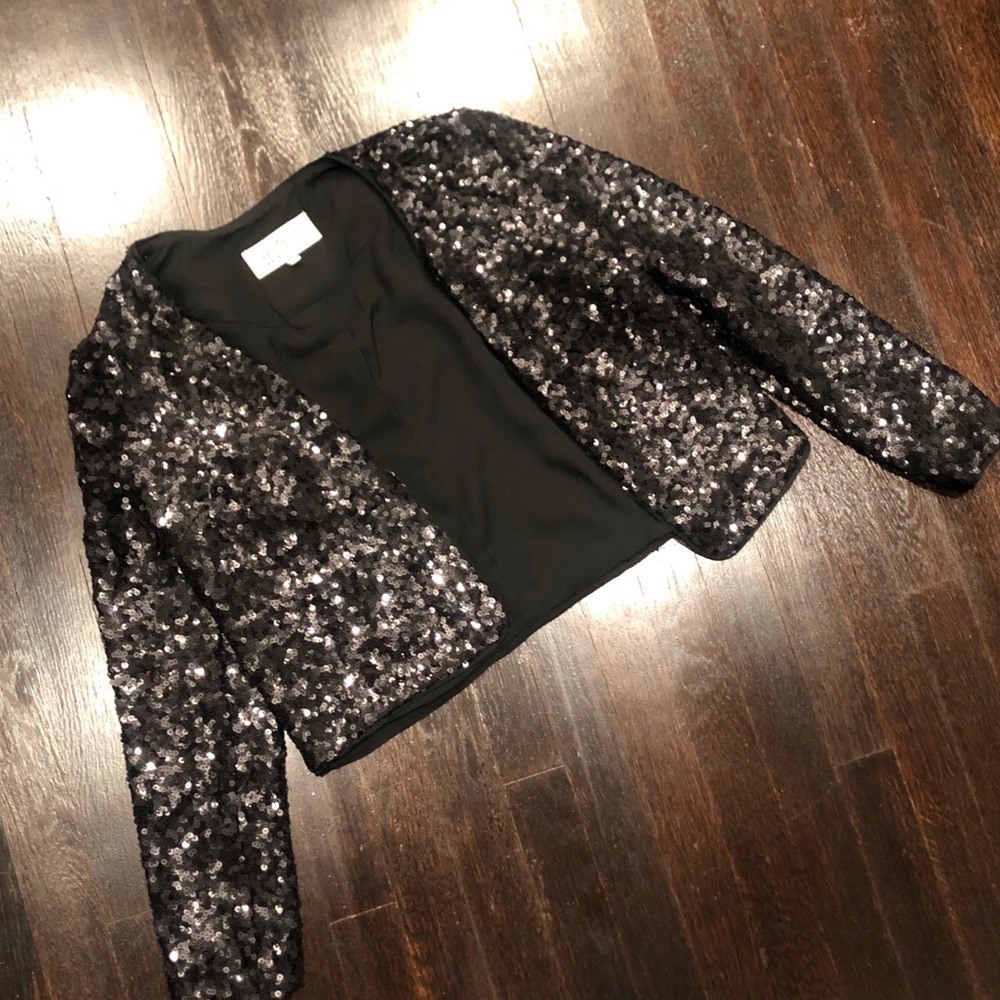 Short black sequin jacket | size M